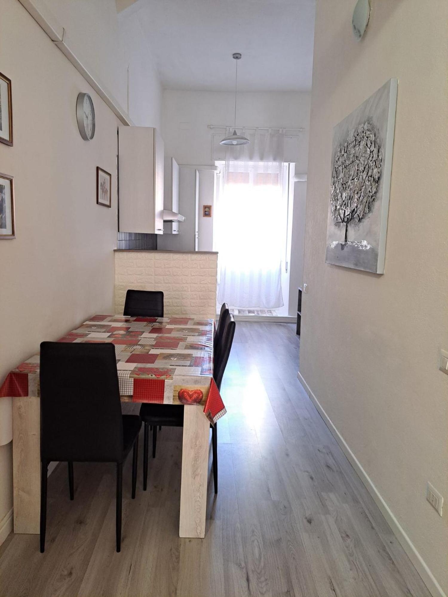 Appartamento Vacanze Cagliari - Via Lanusei Exterior photo